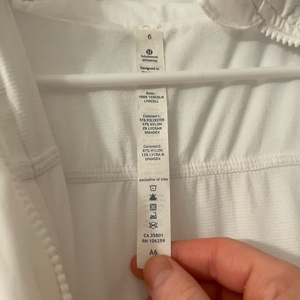 Lululemon Jacket - Picture 3 of 3